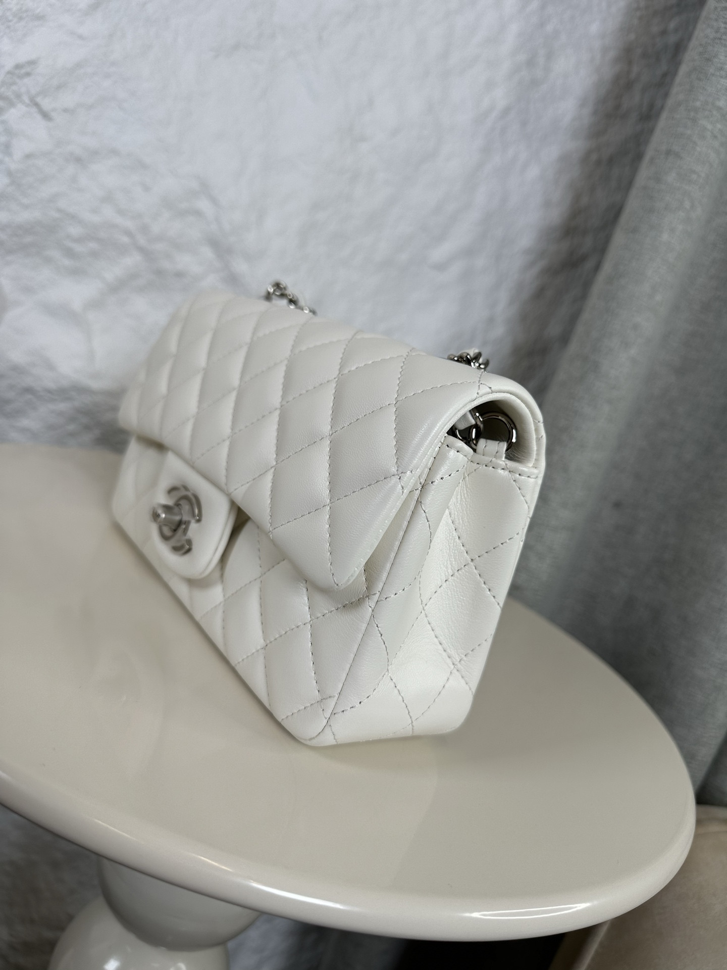 Chanel Mini Flap Bag 20x12x6cm