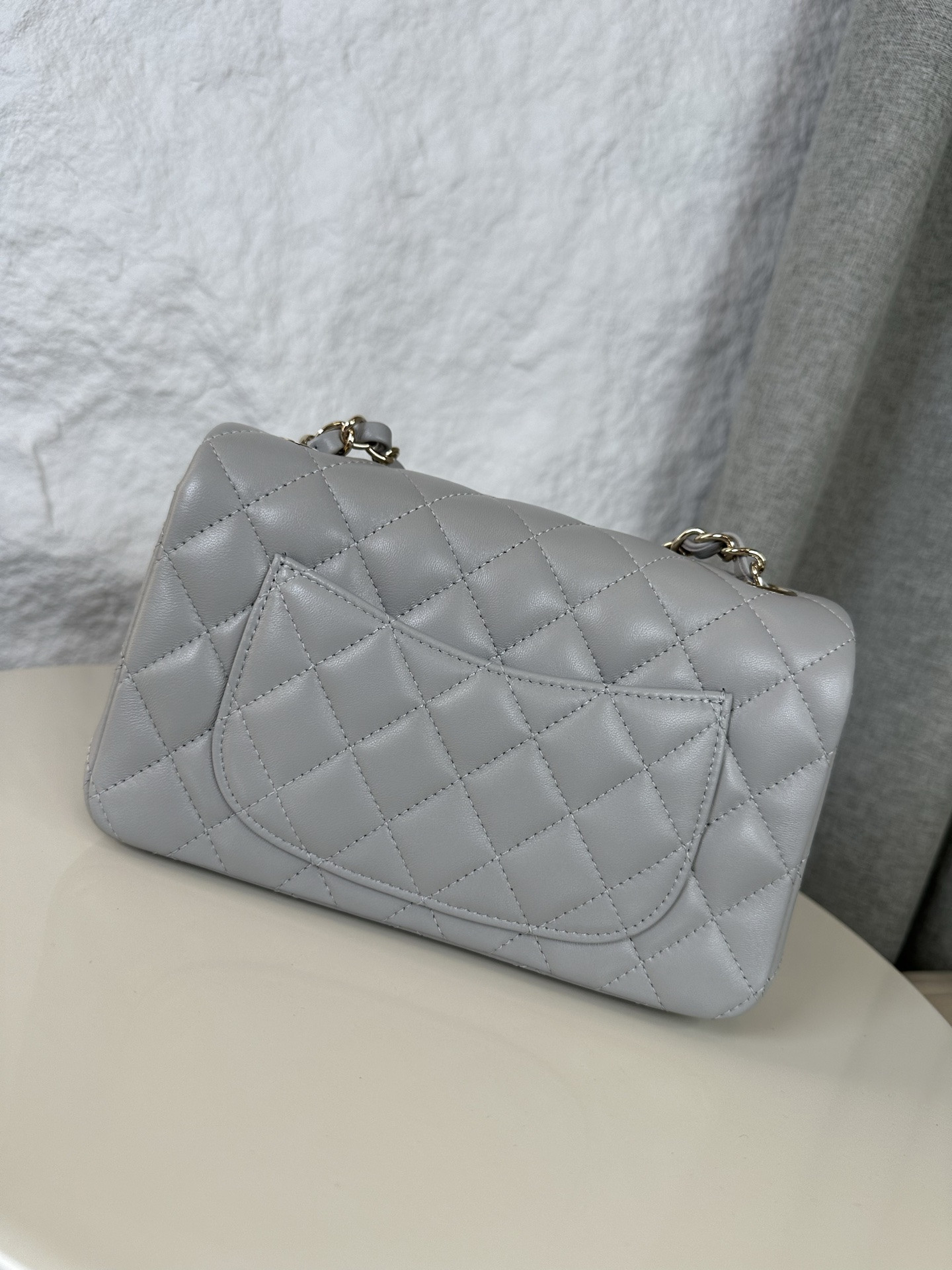 Chanel Mini Flap Bag 20x12x6cm