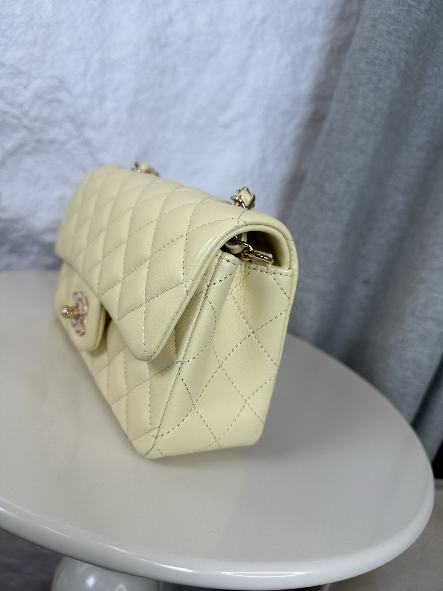 Chanel Mini Flap Bag 20x12x6cm