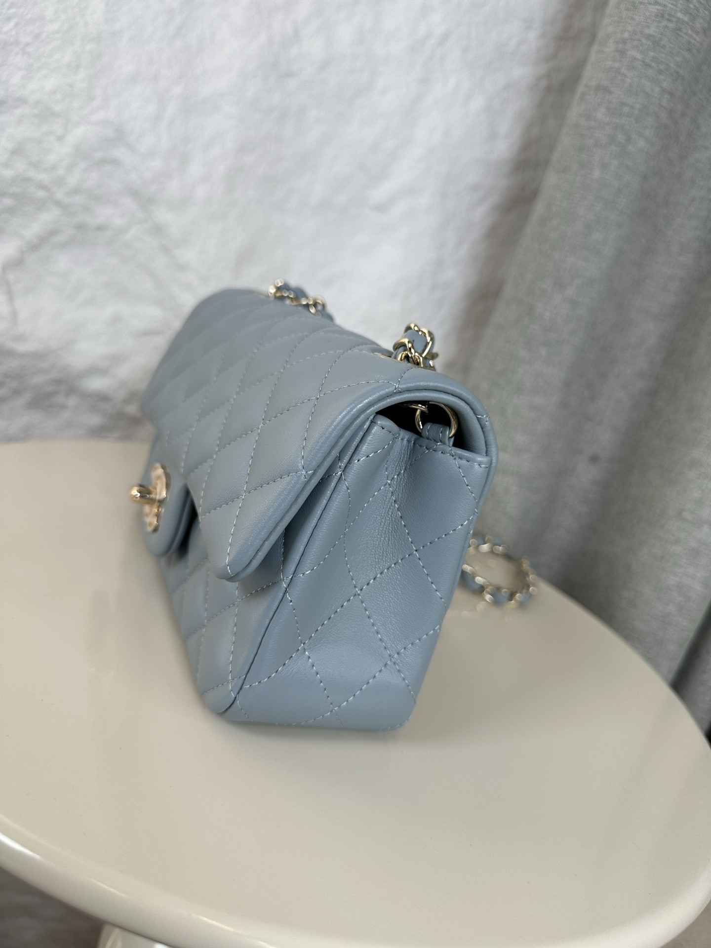 Chanel Mini Flap Bag 20x12x6cm