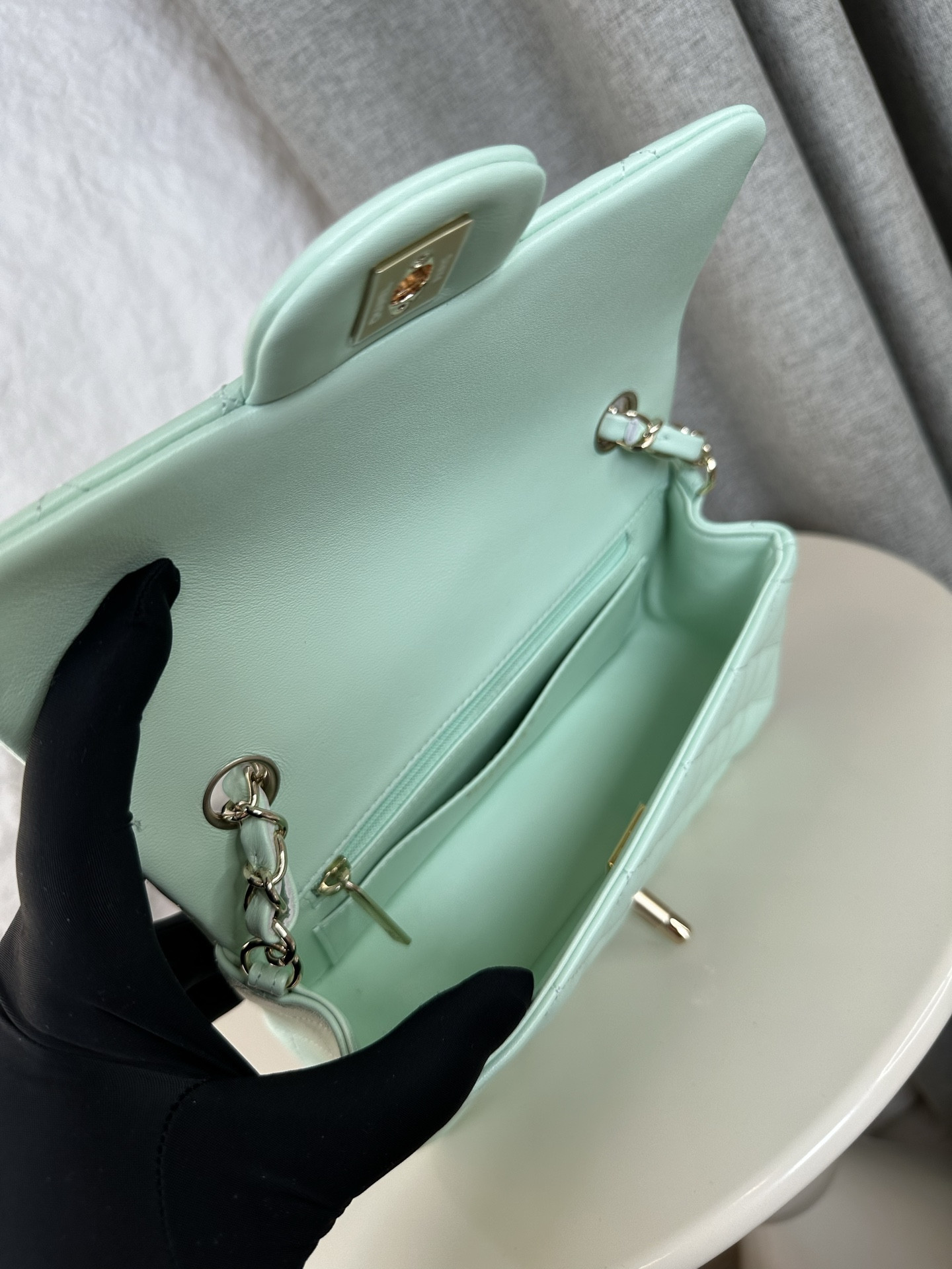 Chanel Mini Flap Bag 20x12x6cm