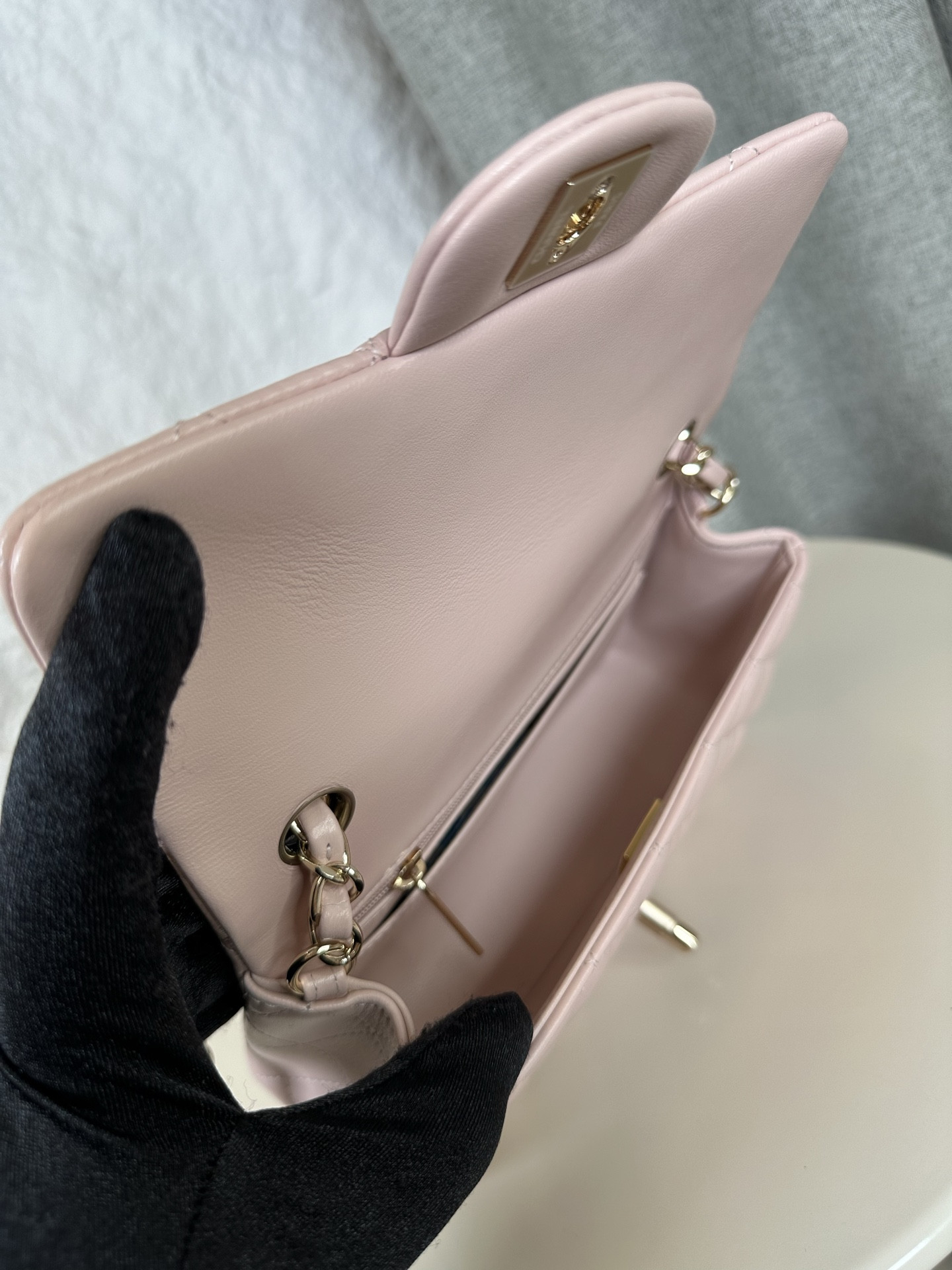 Chanel Mini Flap Bag 20x12x6cm