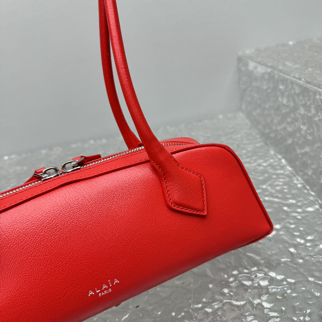 ALAÏA LE TECKEL SMALL BAG 27x9x8cm