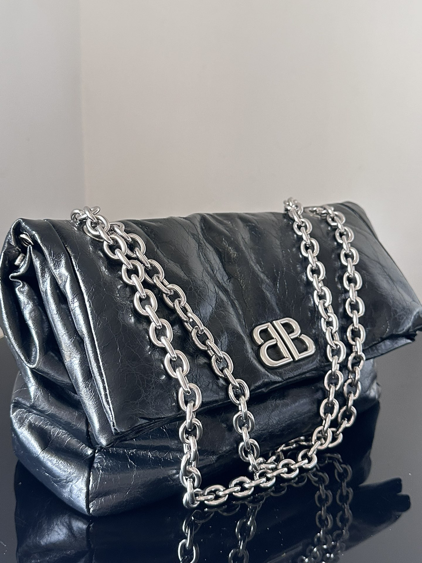 Balenciaga Monaco Chain Bag Small 27.9x18x9.9cm