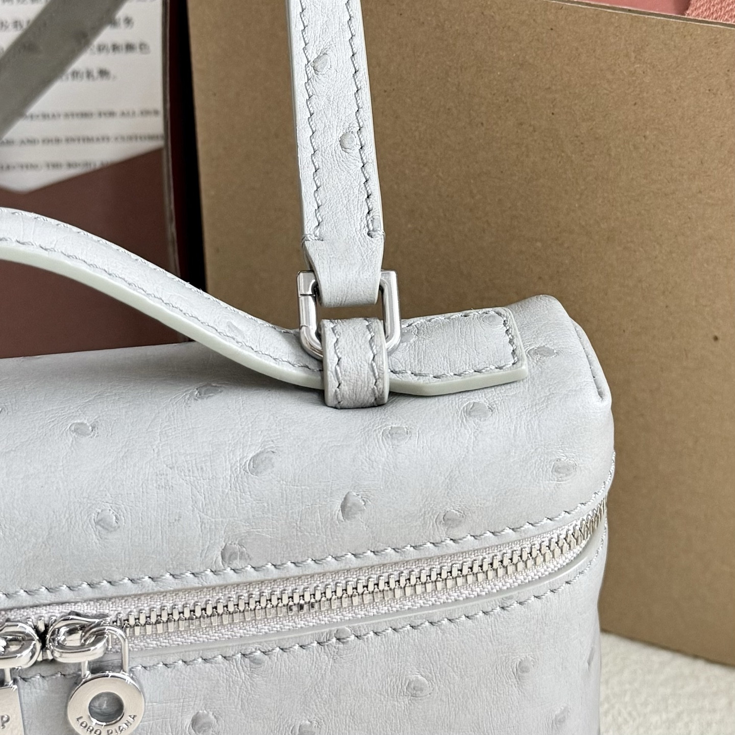 Loro Piana Extra Pocket L19 Ostrich-grained Leather 11 x 19 x 6.5 cm