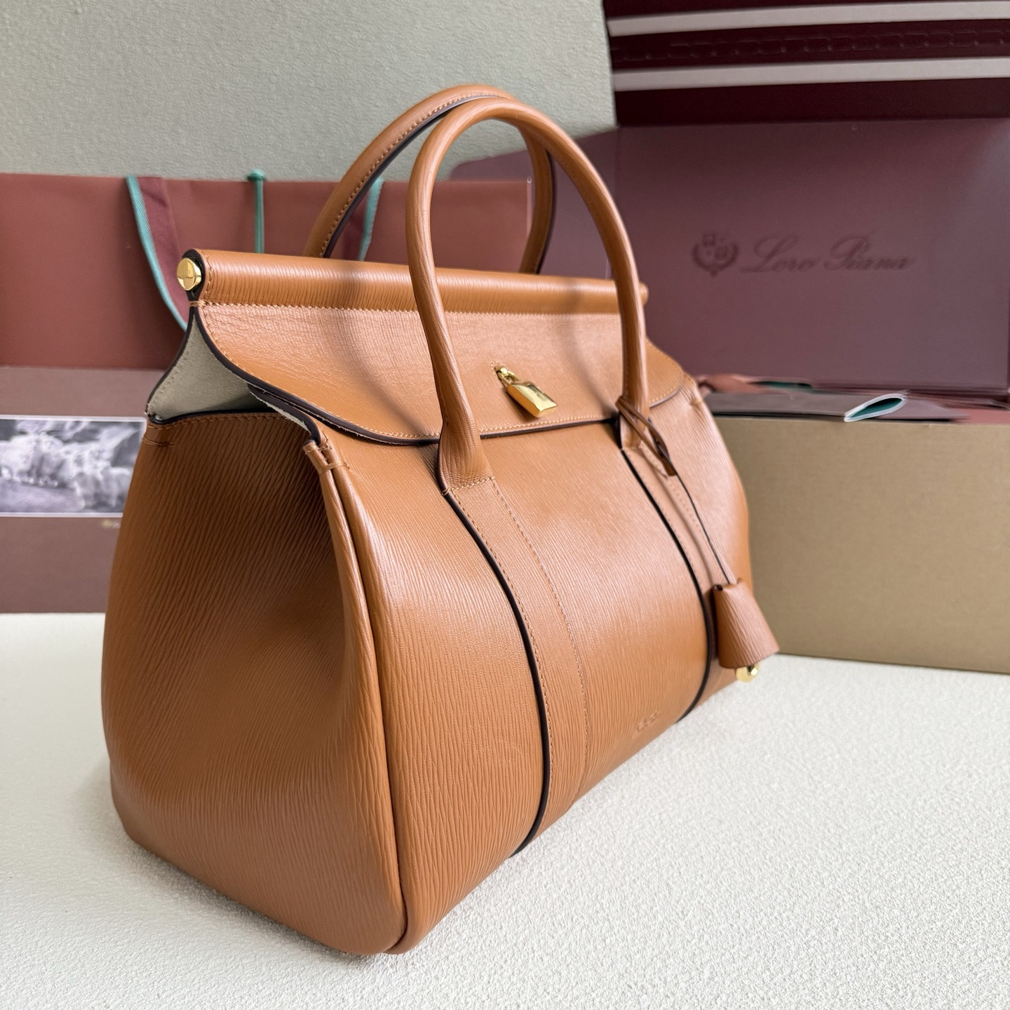 Loro Piana Loom L32 Calfskin 33x23x18cm