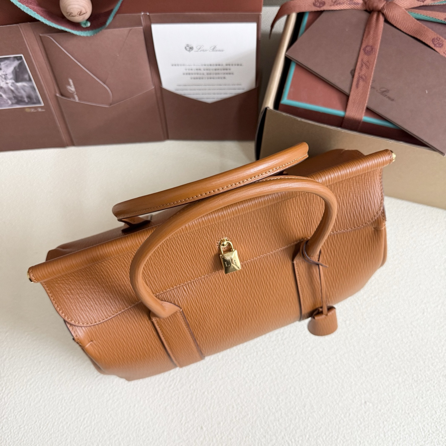 Loro Piana Loom L32 Calfskin 33x23x18cm