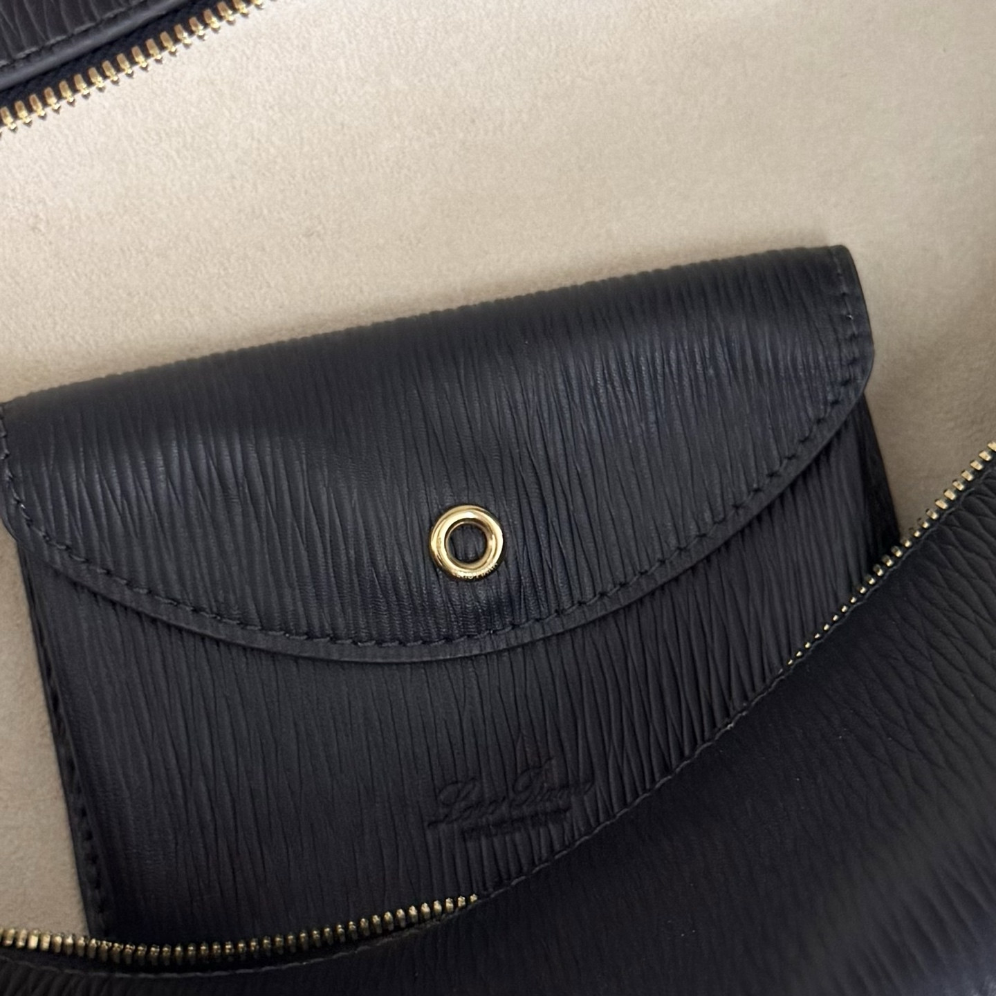 Loro Piana Extra Pocket L27 Calfskin 16x27x10cm