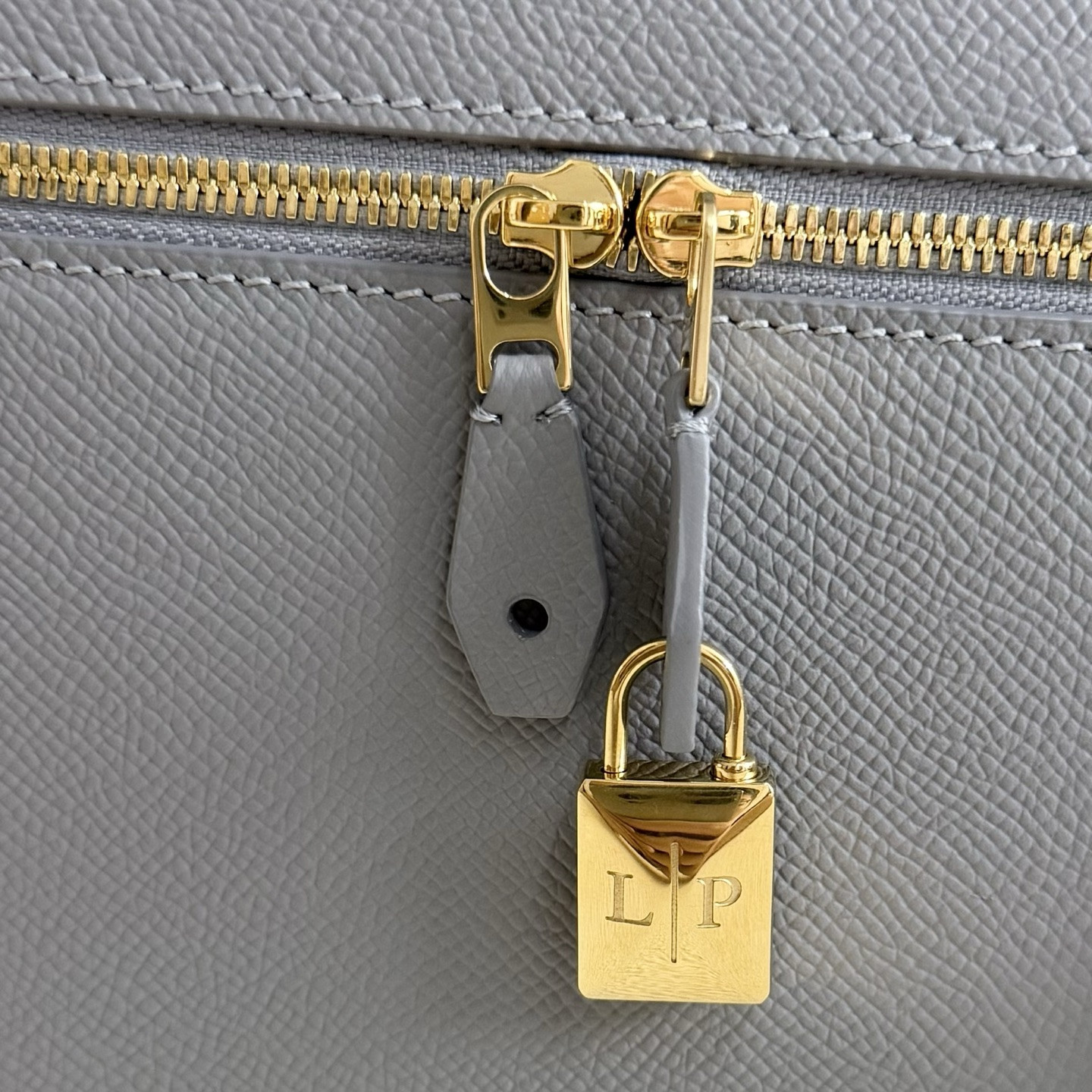 Loro Piana Extra Pocket L27 Calfskin 16x27x10cm