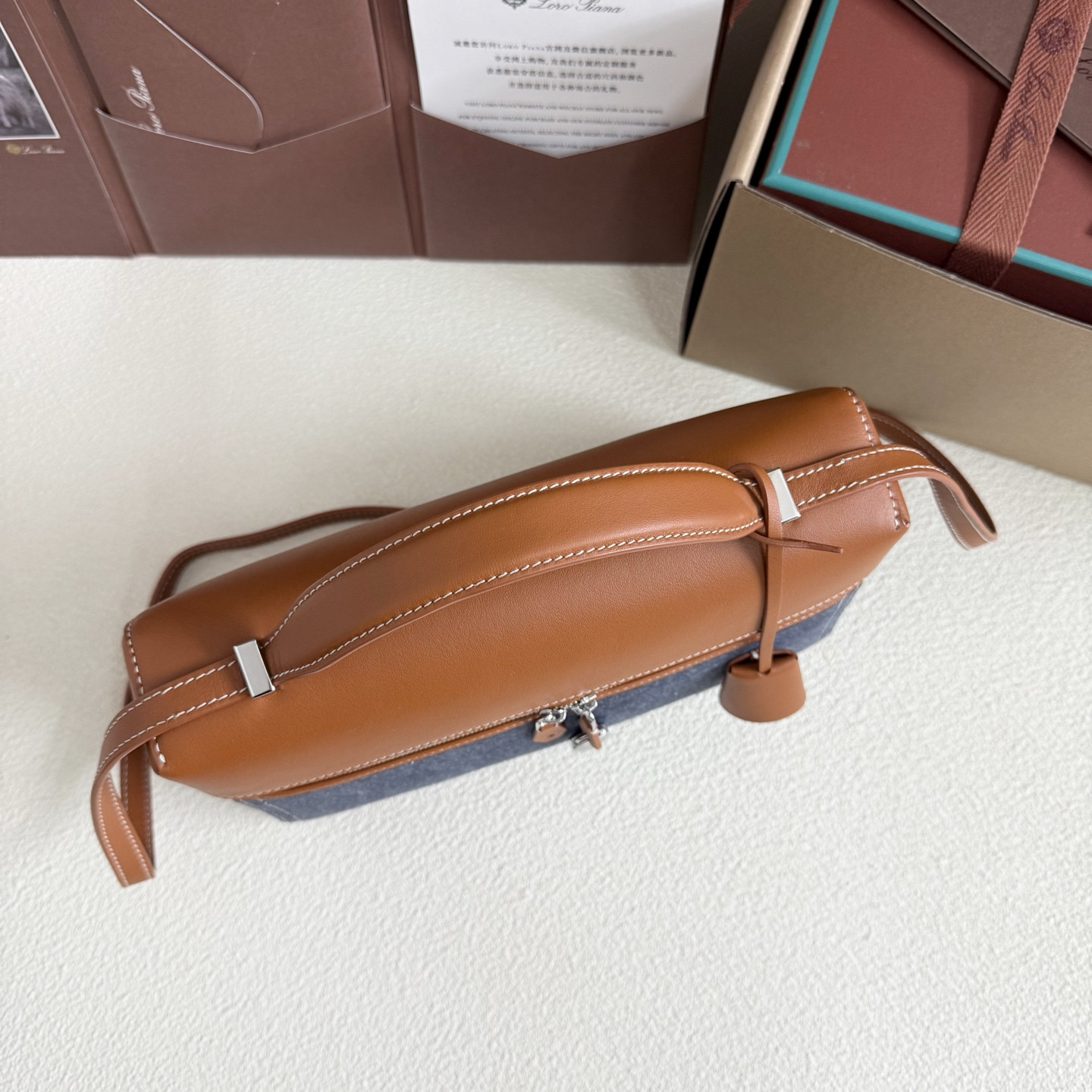 Loro Piana Extra Pocket L27 16x27x10cm